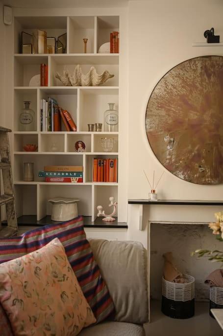 Primrose Cottage - With Private Courtyard & Sun Terrace In Central Bath Exteriör bild