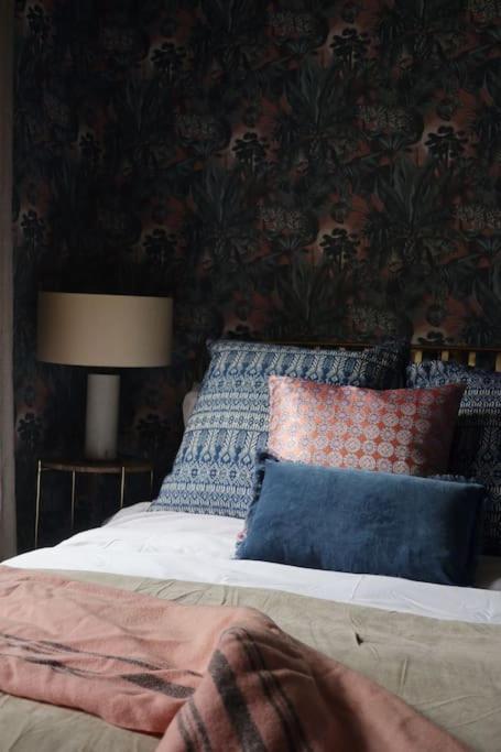 Primrose Cottage - With Private Courtyard & Sun Terrace In Central Bath Exteriör bild
